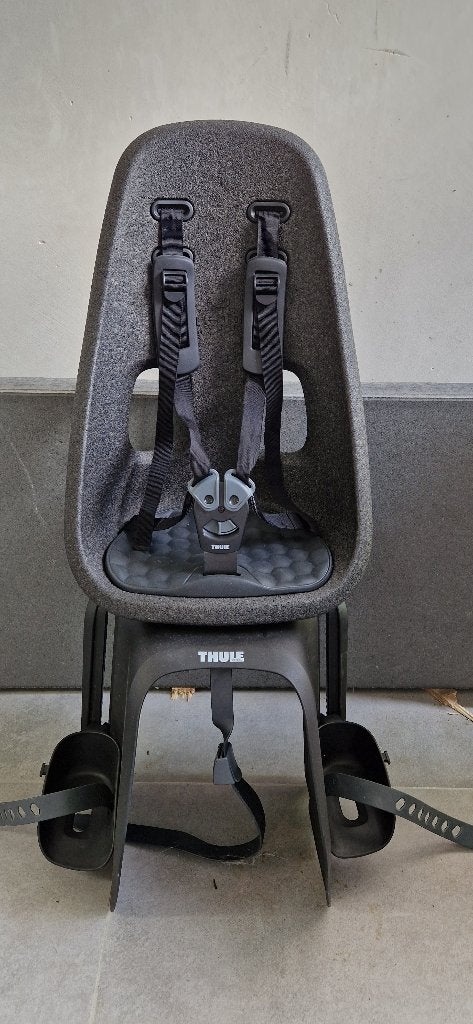 Thule Yepp Nexxt Maxi fietsstoeltje achter, Ophalen, Achterzitje, Voetsteuntjes, Zo goed als nieuw