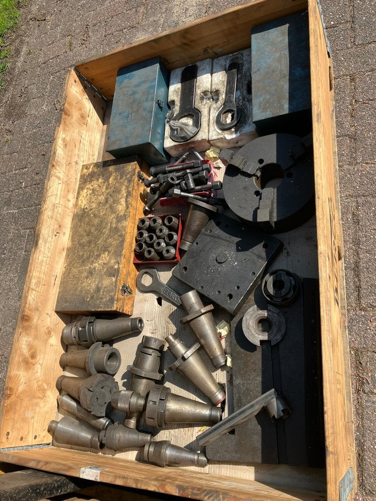 Freesbank spindels en toebehoren, Ophalen
