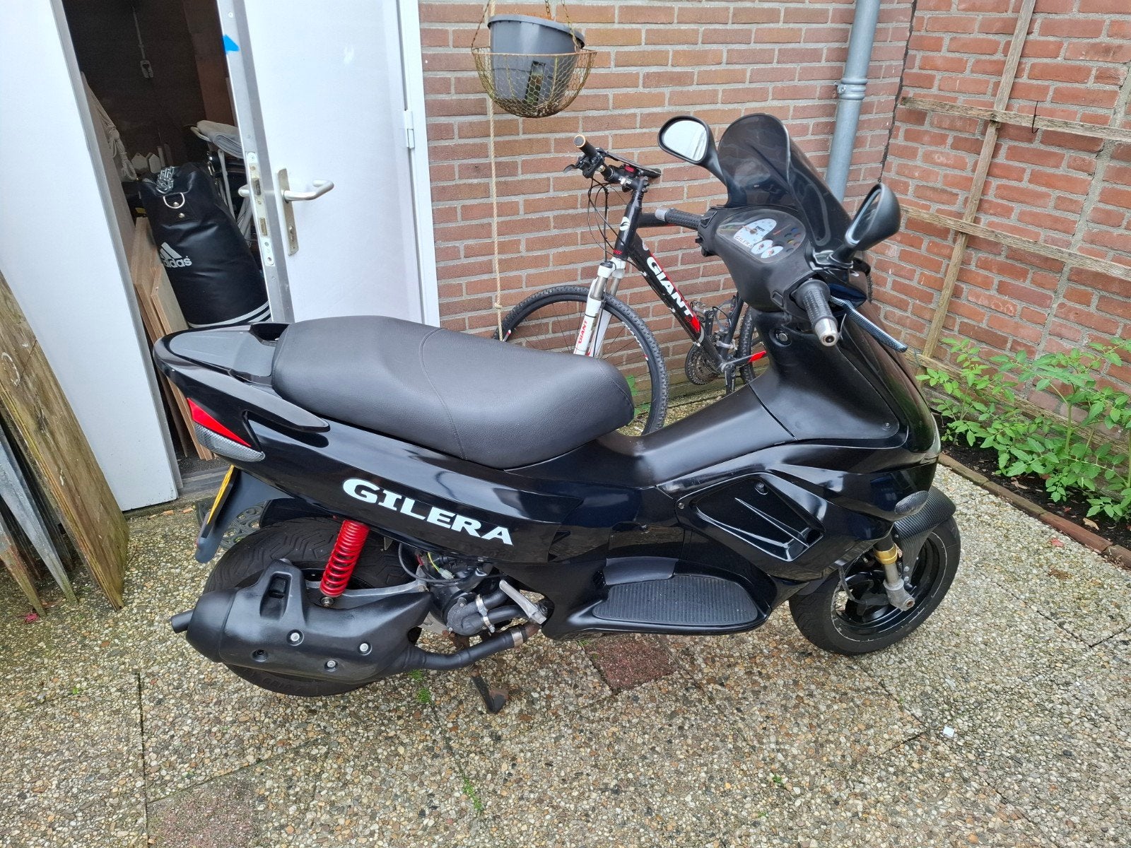 Gilera Runner VX 125  - Zwarte Scooter, Scooter, Gebruikt, Particulier, 125 cc