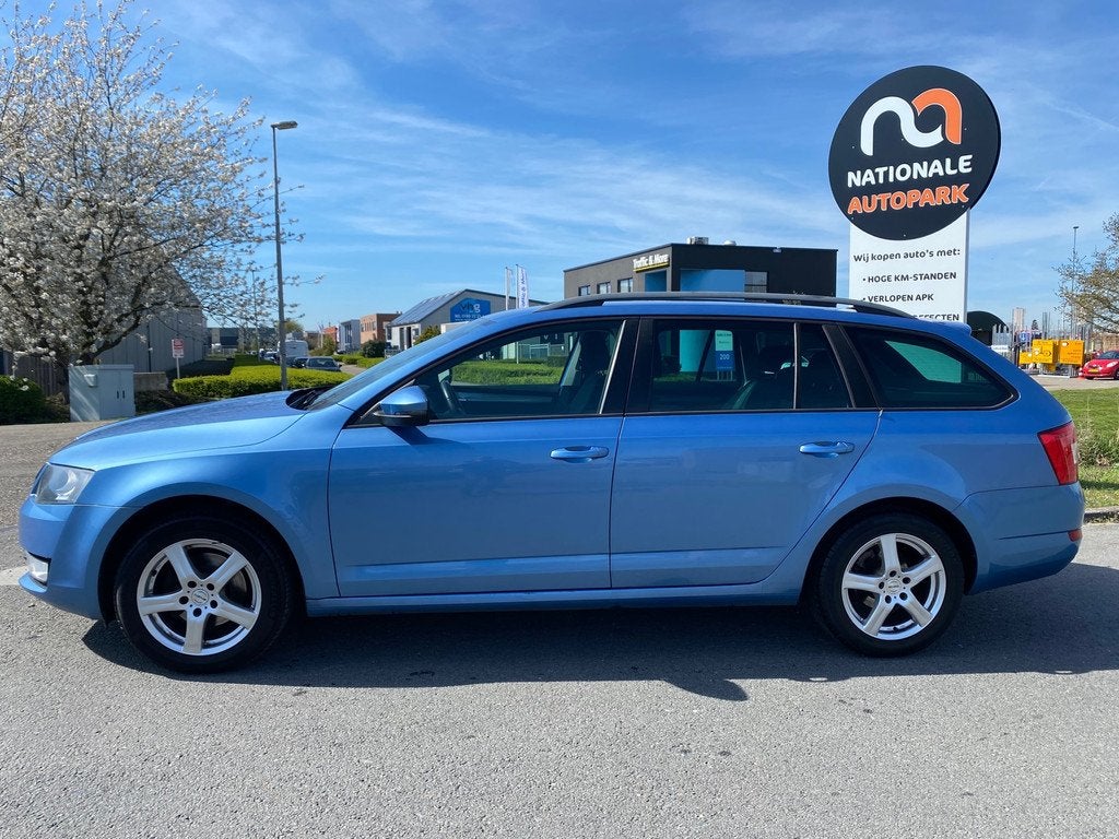 Skoda Octavia Combi | 2013 | 1.2 TSI Greentech Ambition Busi, Auto's, Skoda, Euro 5, Gebruikt, 4 cilinders, Blauw
