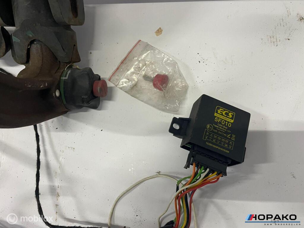 Afneembare trekhaak BMW 1 / 2 - F20 F21 F22 F23, Gebruikt, Einsteinlaan 5 rijswijk, Bmw, Ophalen of Verzenden