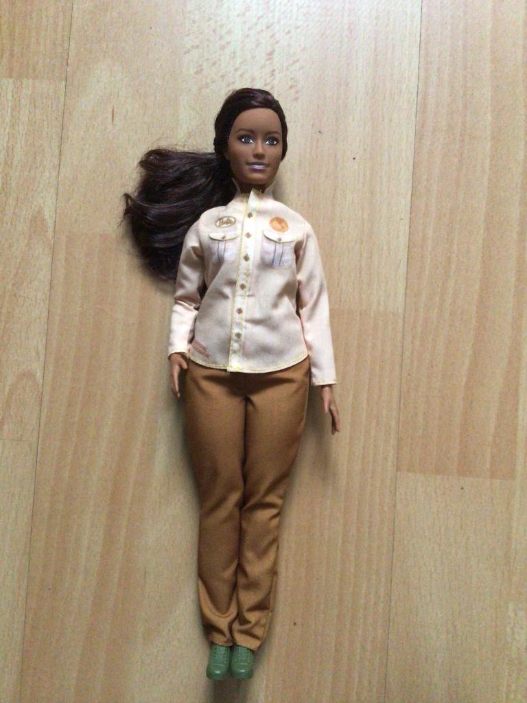 Barbie Mattel National Geographic, Verzamelen, Ophalen of Verzenden, Zo goed als nieuw, Pop