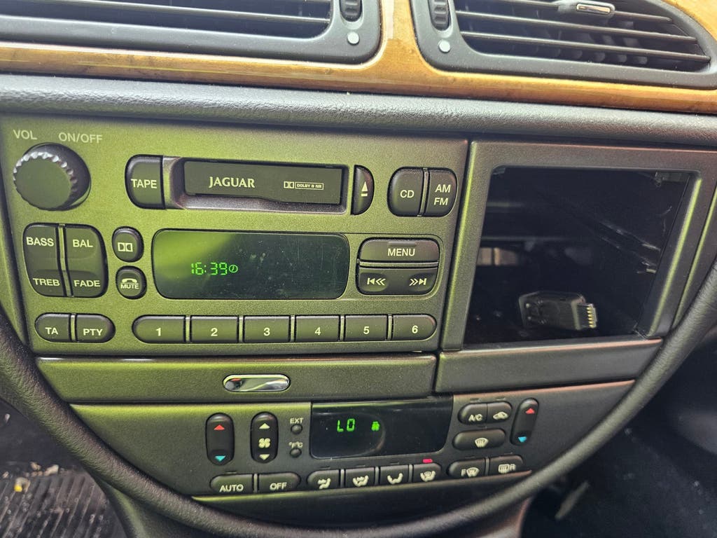 Jaguar S-type 3.0 V6 Clima Bj:2000 NAP!, foto 7