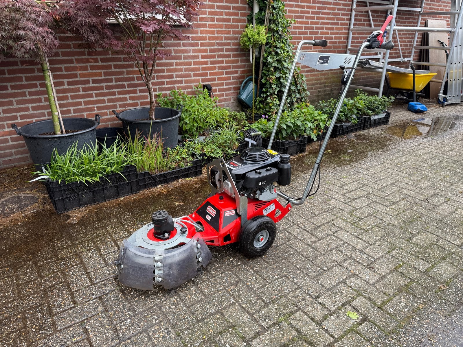 Nimos MUG-C Onkruidborstelmachine - Honda GXV 160 Motor, Tuin en Terras, Ophalen, Cirkelmaaier, Gebruikt, Benzine-grasmaaier
