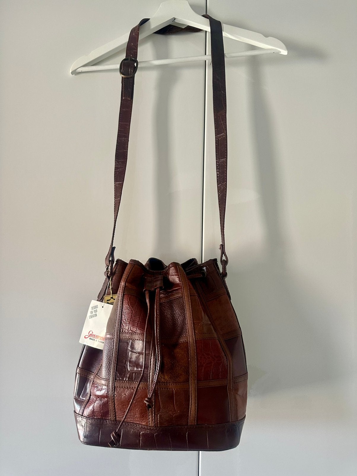 Prachtig Vintage leren buidel/schoudertas patchwork. Nieuw!, Verzenden, Nieuw, Bruin, Schoudertasje