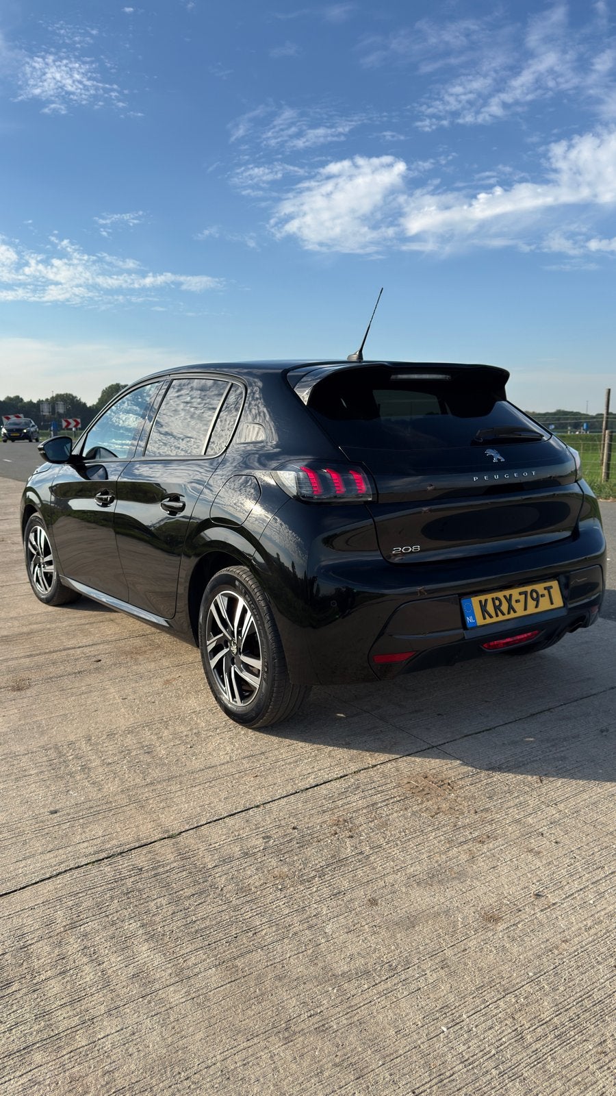 Foto 7 van Peugeot 208 Allure Pack EAT8|Riem Nieuw|Volledig Onderhouden