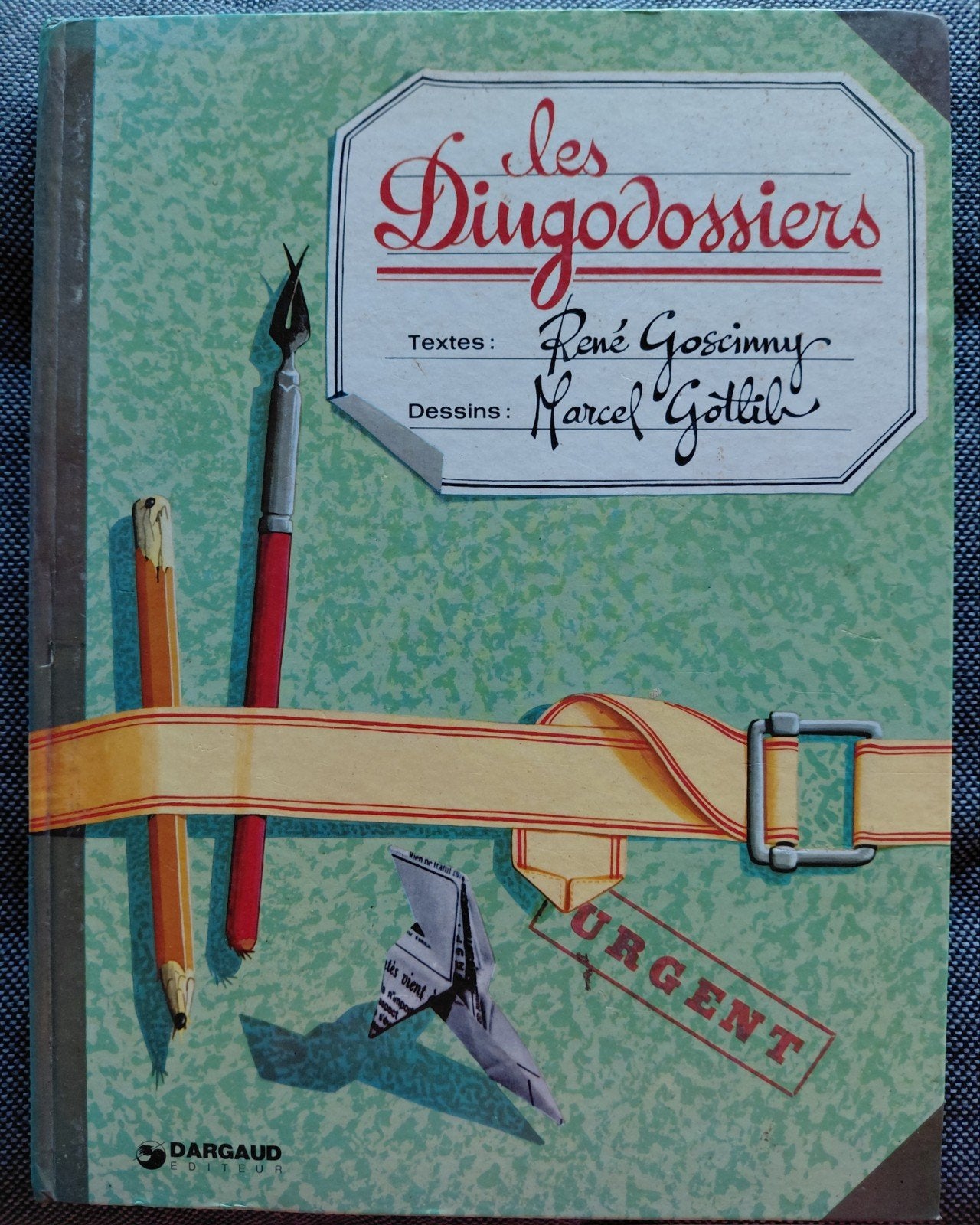Les Dingodossiers, Franstalig hc., Eén stripboek, Ophalen of Verzenden, Gelezen