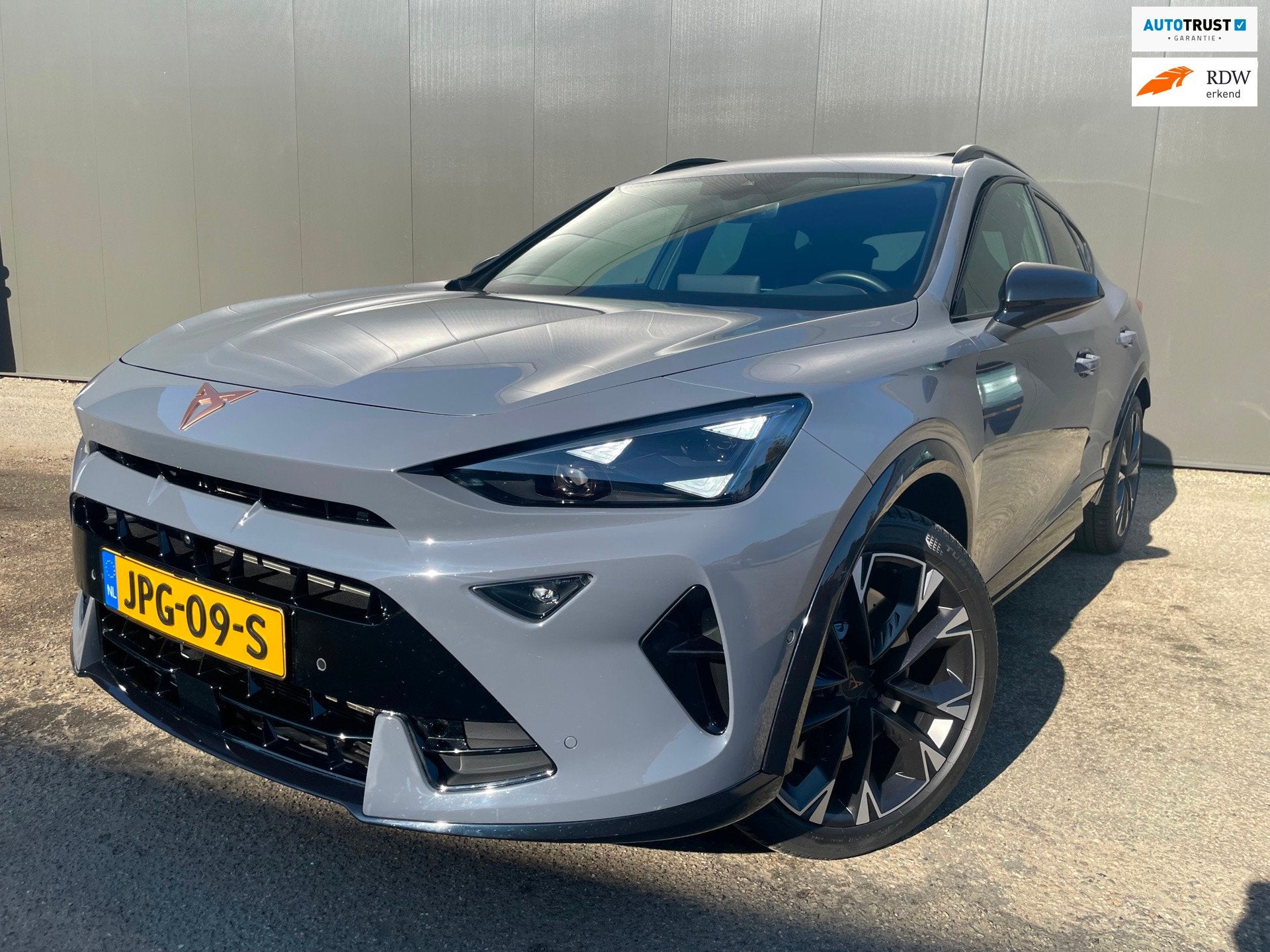 Cupra Formentor 2.0 TSI VZ 4DRIVE 333+PK LED/VIRTUAL/SFEER/S, Auto's, Automaat, Dealer onderhouden, Gebruikt, 4 cilinders