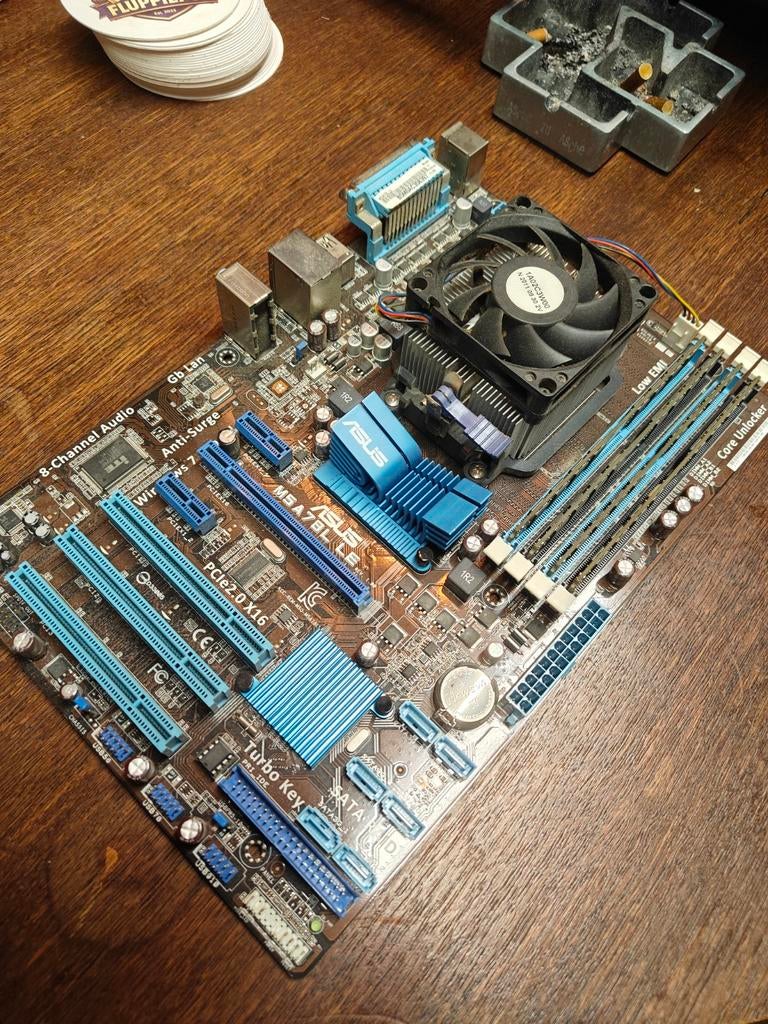 Asus Moederbord - MS A78L LE - AM3+ CPU Support met RAM, Computers en Software, Moederborden, DDR3, Ophalen of Verzenden