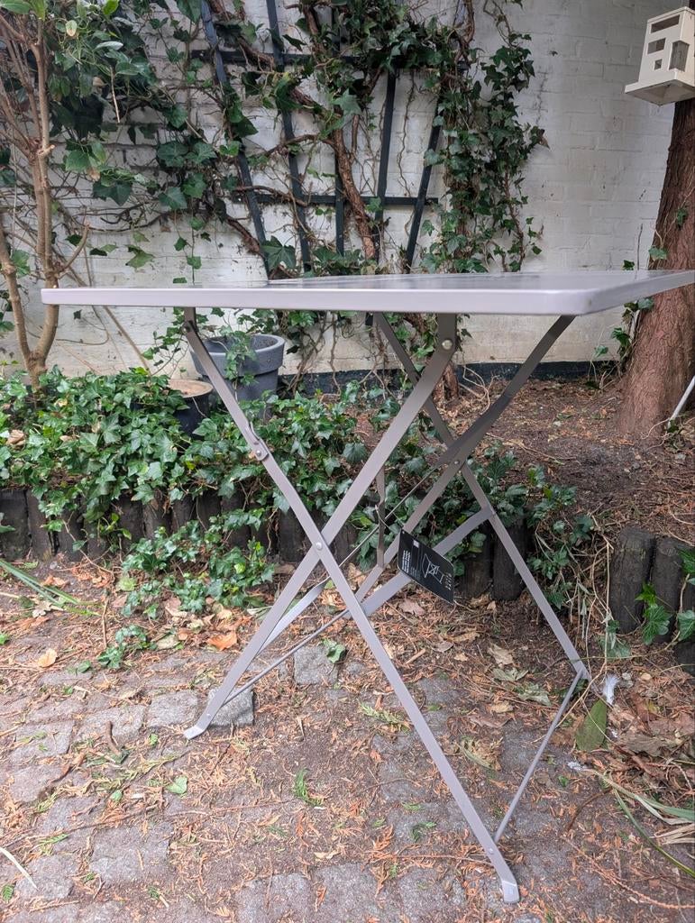 Tuintafel taupe, Tuin en Terras, Tuintafels, Ophalen, Zo goed als nieuw, Vierkant, Metaal