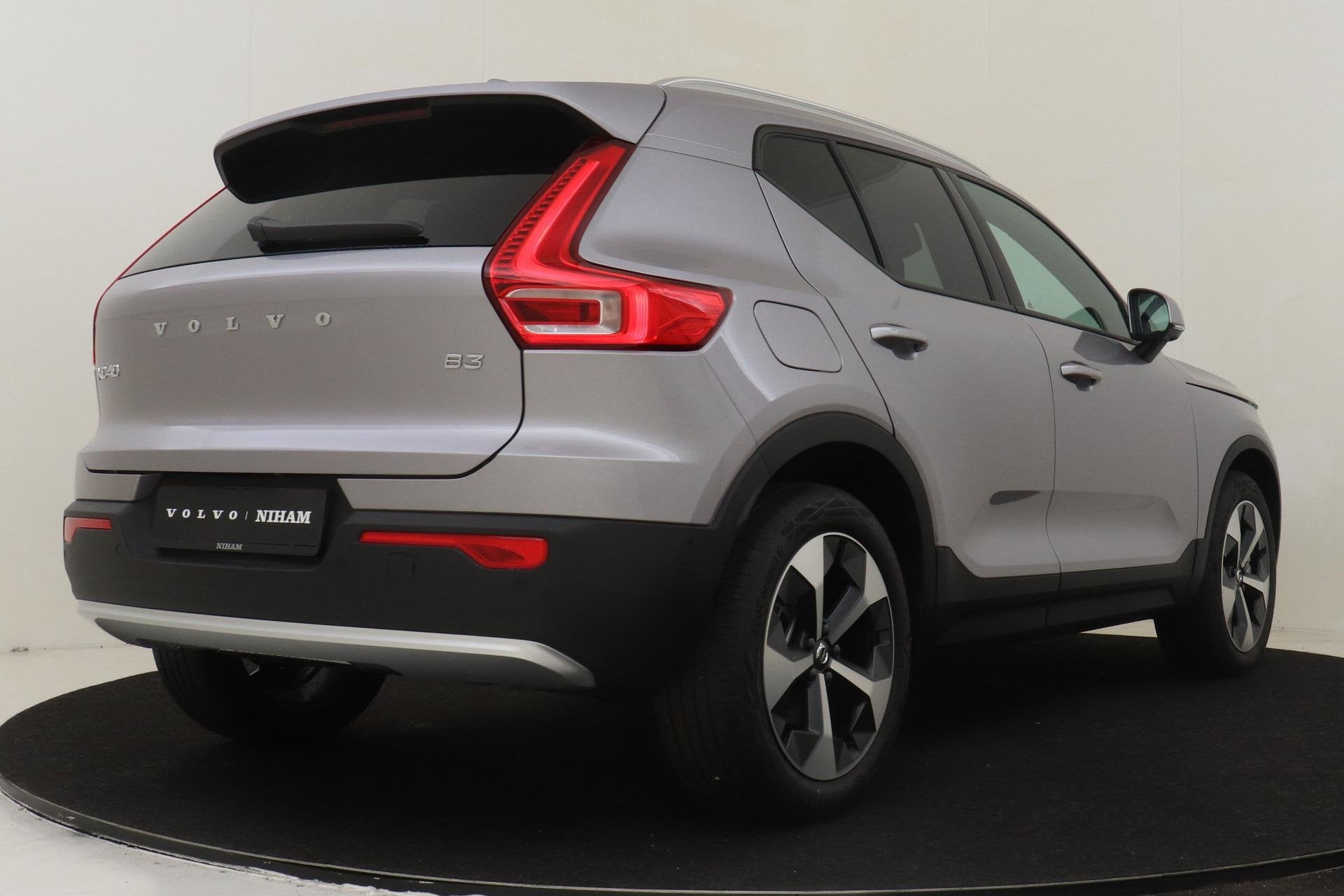 Volvo XC40 B3 (M-HYBRID) CORE BUSINESS EDITION -HARMAN/KARDO, Auto's, 12 maanden, Euro 6, 4 cilinders, 163 pk
