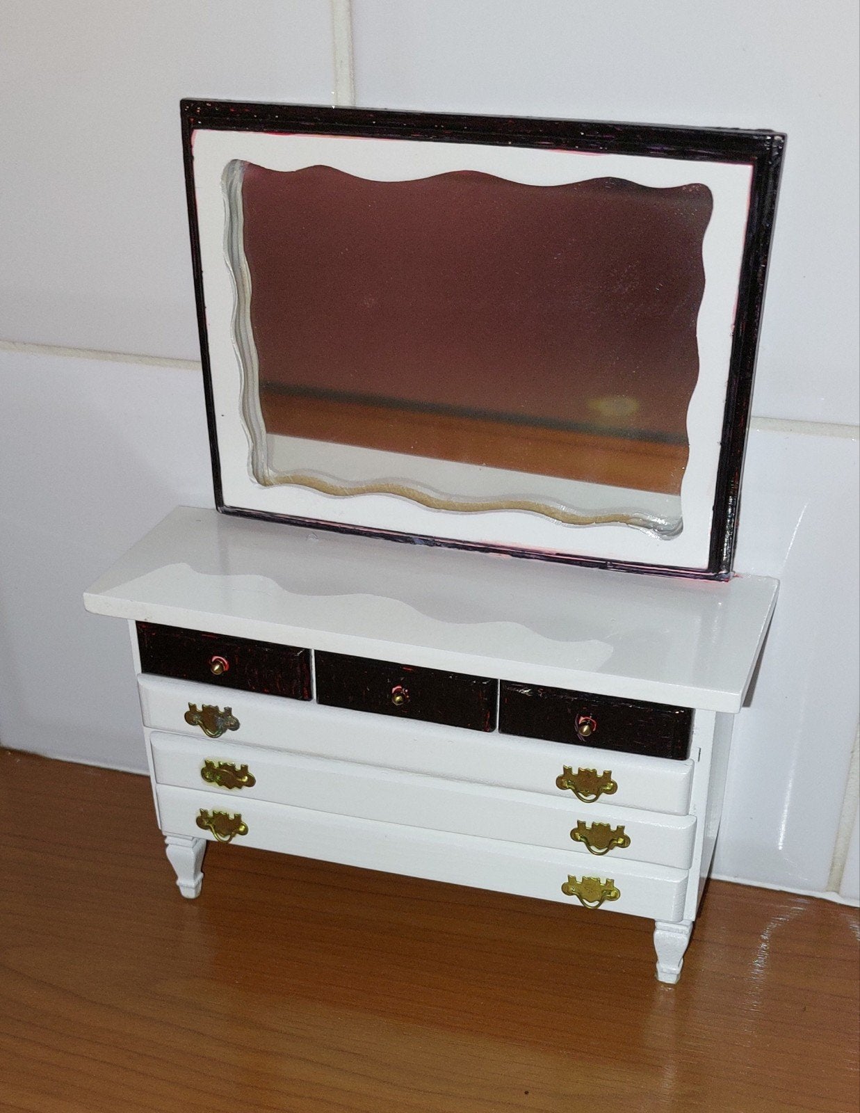 kaptafel voor poppenhuis., Ophalen, Zo goed als nieuw, Poppenhuis