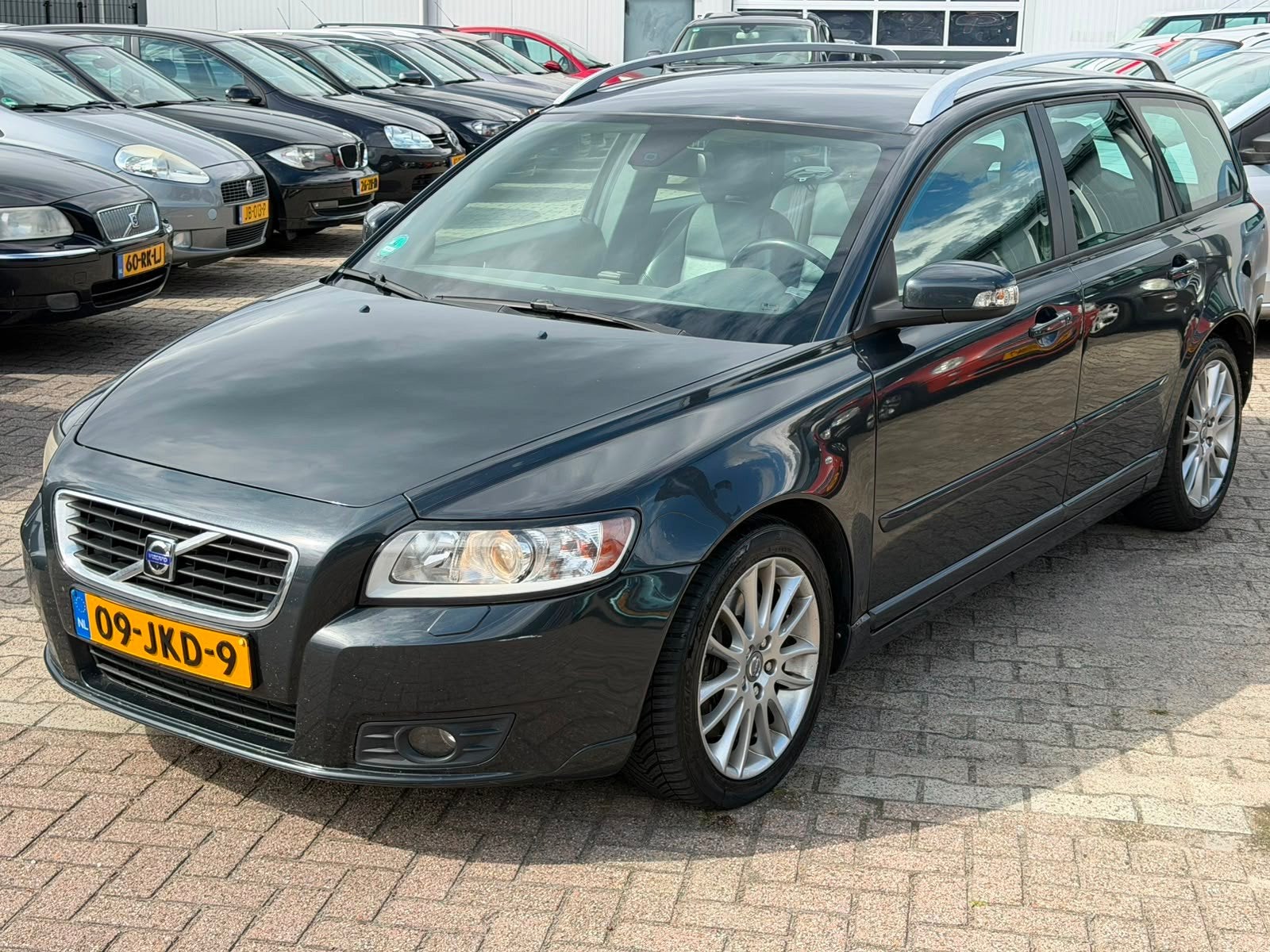 Volvo V50 2.0D Edition II Automaat 2009 Sportvelgen, Auto's, 136 pk, Gebruikt, 4 cilinders, 700 kg