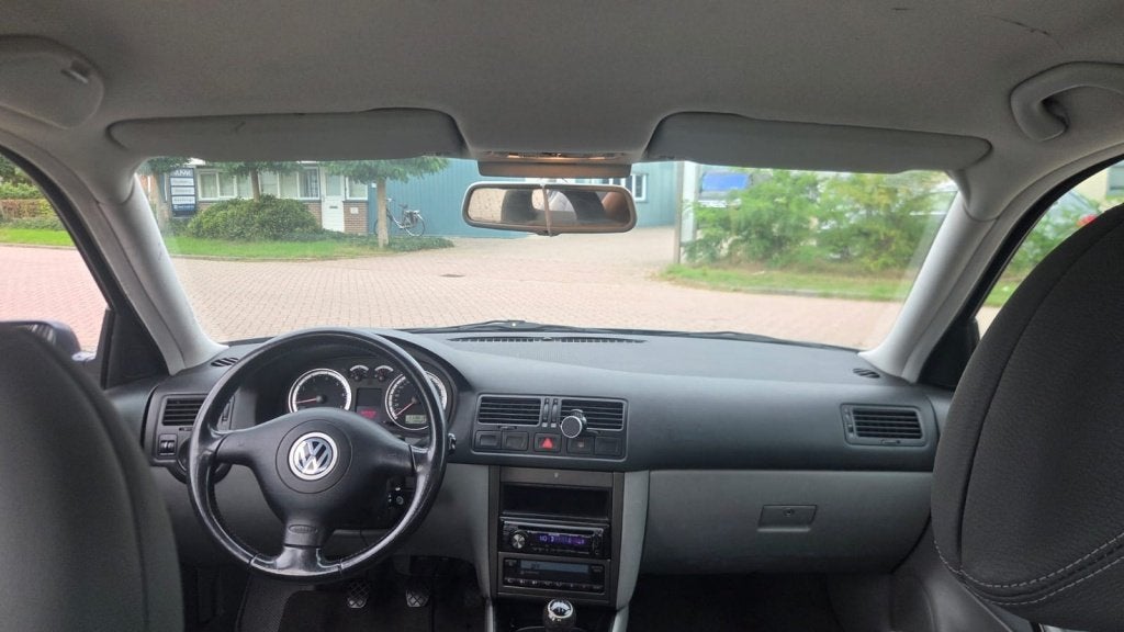 Volkswagen Bora 1.6-16V Sportline (bj 2001), foto 11