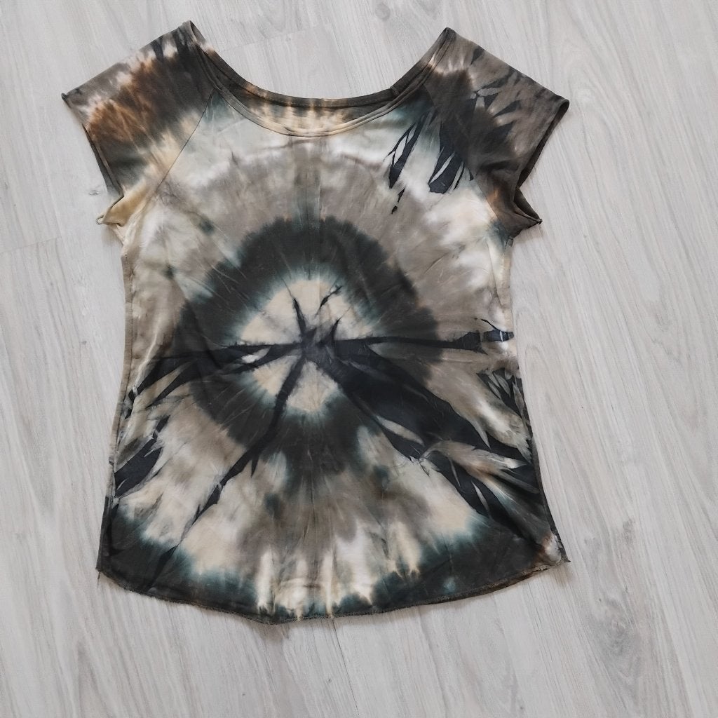 Zijden T-shirt, Batik,  olijfgroen, Maat 38/40 (M), Ophalen of Verzenden, Korte mouw, Gedragen