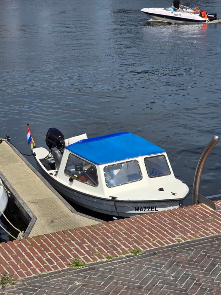 Te koop leuk visbootje met tohatsu 15 pk bb 4takt, Ophalen