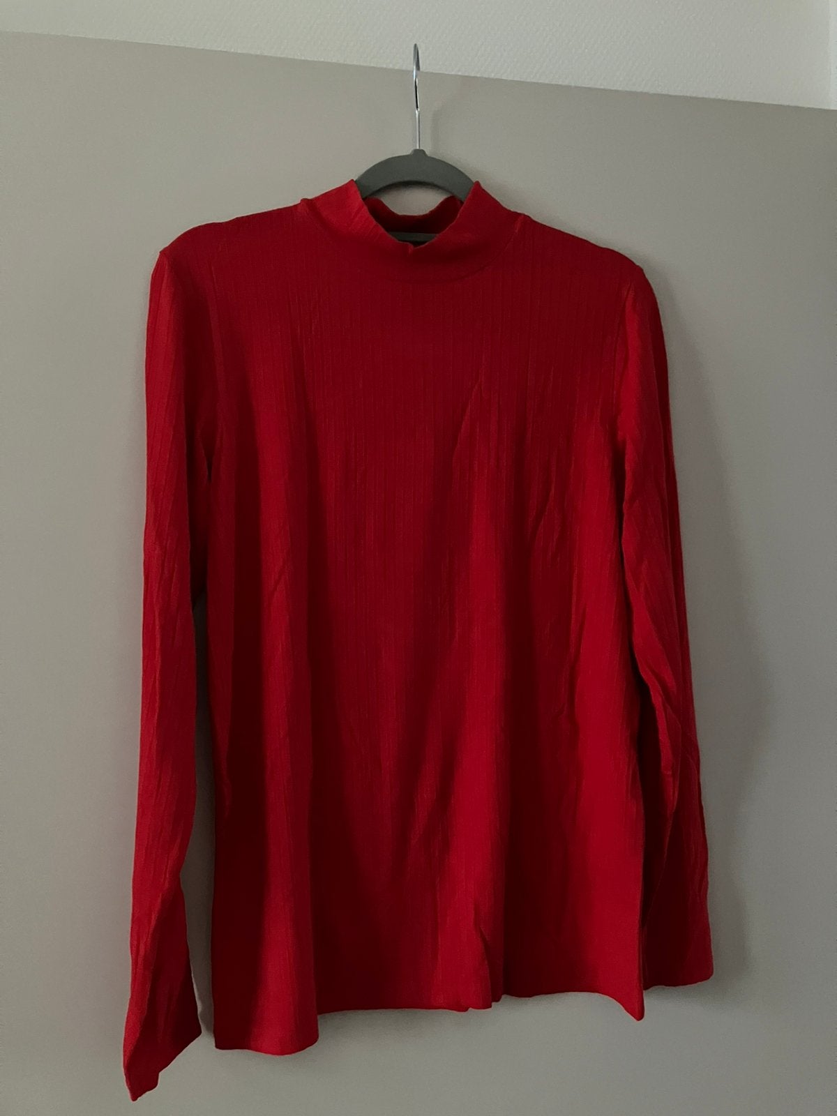 Nieuw/rode dunne coltrui geribbeld /Hema-M, Maat 38/40 (M), Nieuw, Ophalen of Verzenden, Lange mouw
