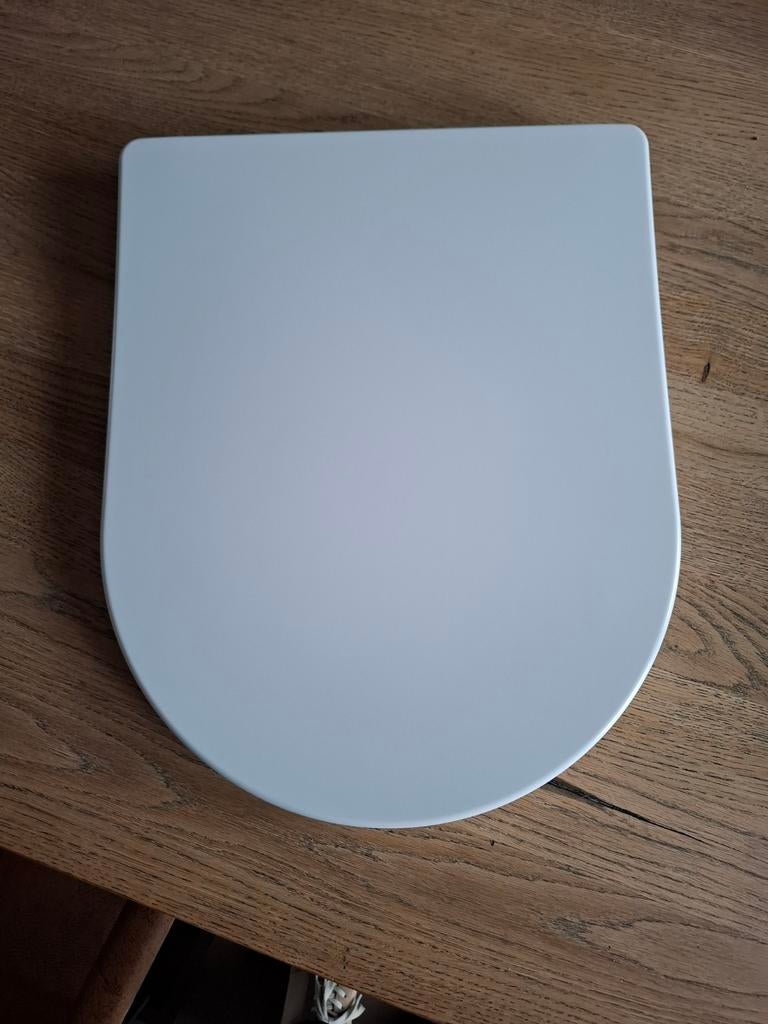 Te koop geberit wc bril verkort toilet, Ophalen, Nieuw, Toilet