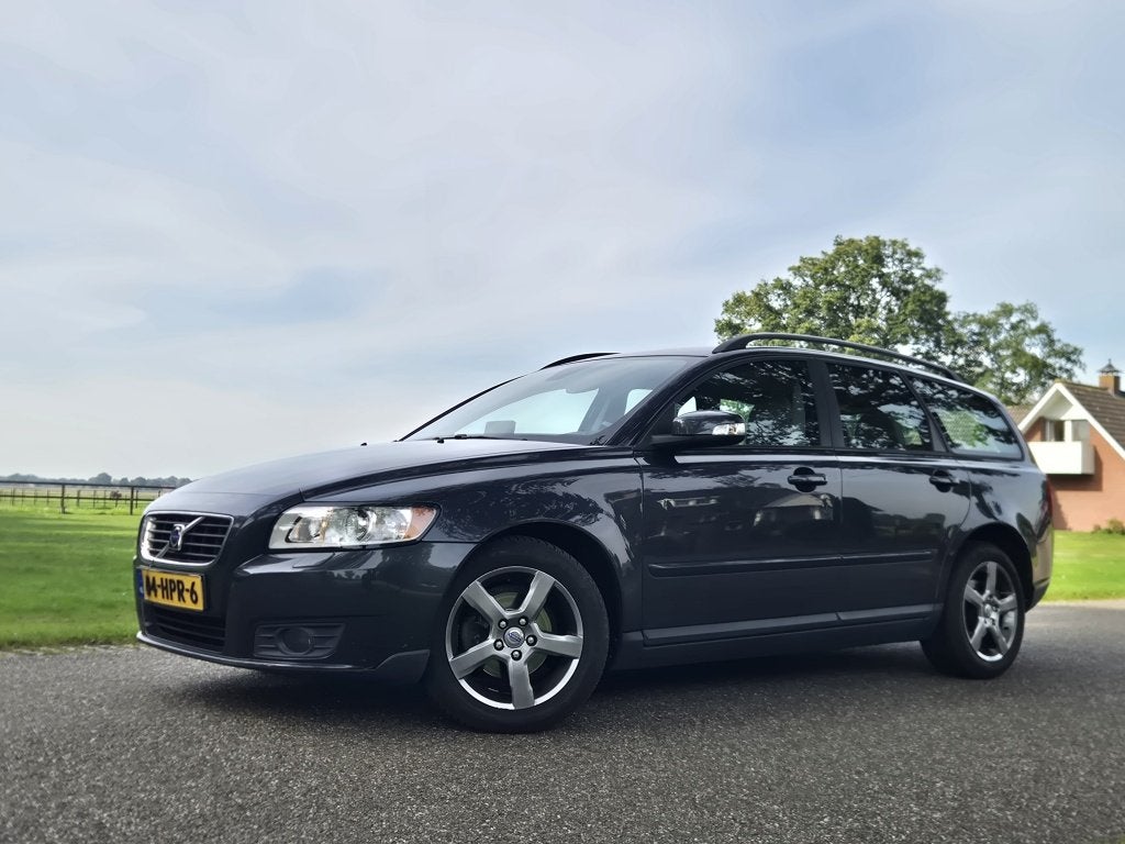 Volvo V50 1.8 Kinetic (bj 2009), Auto's, 125 pk, 4 cilinders, 1270 kg, 1300 kg