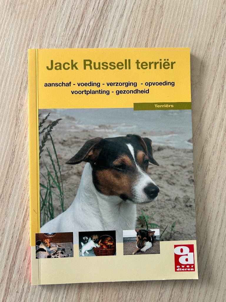Jack Russell terriër boek over gedrag, voeding, verzorging, Ophalen of Verzenden, Zo goed als nieuw, Honden