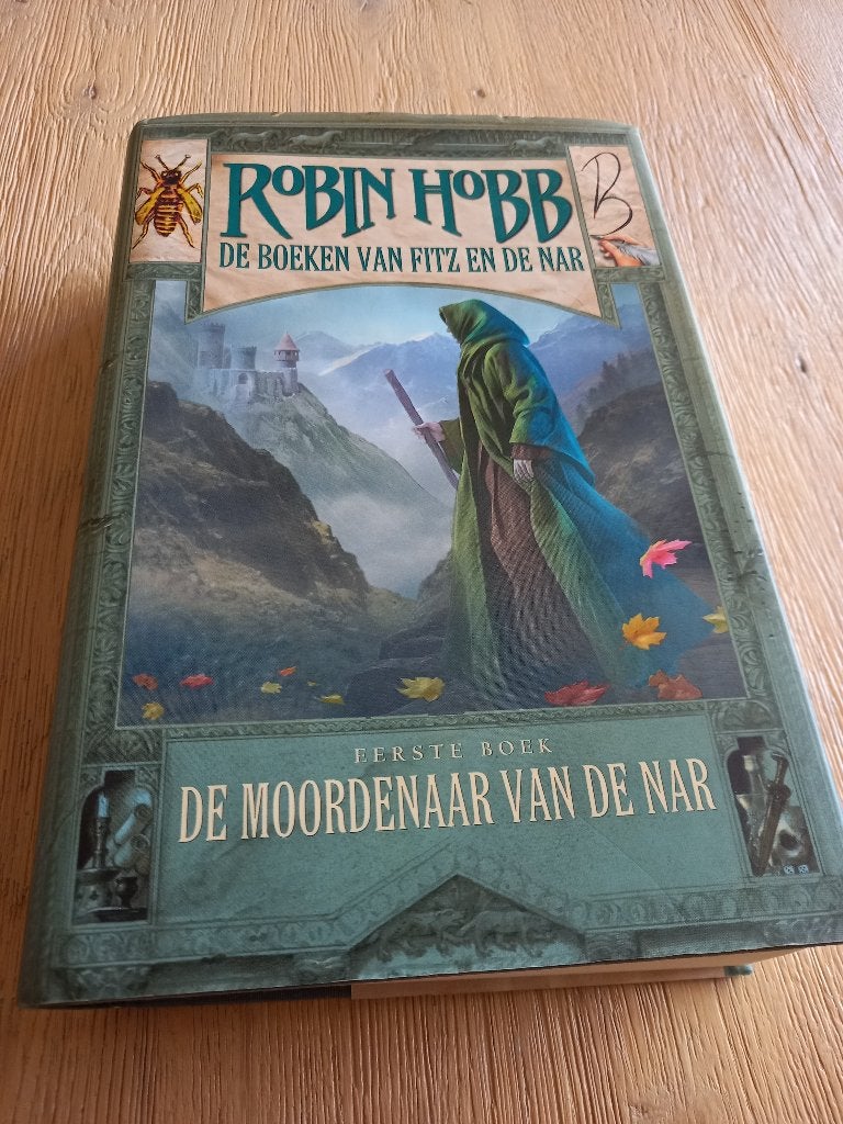 Robin Hobb: de Moordenaar van de Nar (Fitz en de Nar deel 1, Boeken, Ophalen of Verzenden, Zo goed als nieuw