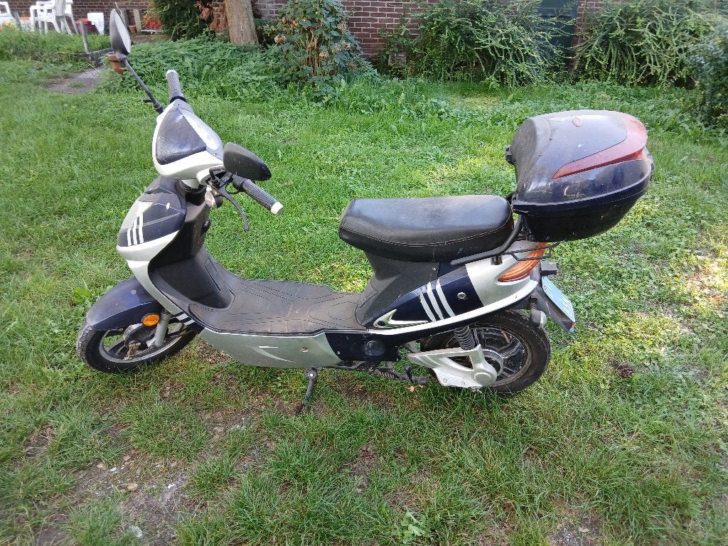 E scooter merk CNSCM Guewer, Gebruikt, Elektrisch, Ophalen, Overige merken