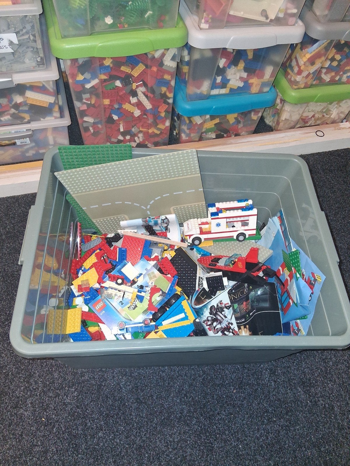Grijze bak met diverse losse LEGO !! Enkel Ophalen!!, Kinderen en Baby's, Speelgoed | Duplo en Lego, Ophalen, Gebruikt, Lego, Losse stenen