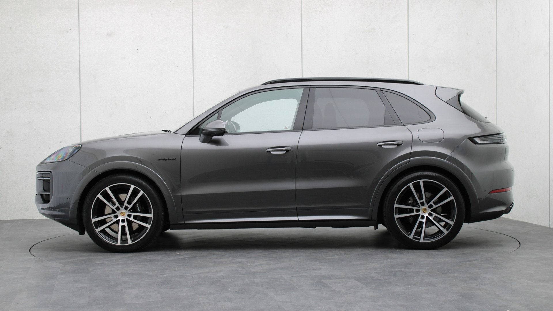 Porsche Cayenne 3.0 E-Hybrid SportDesign | Stoelventilatie |, Gebruikt, 2995 cc, Automatische klimaatregeling, Hybride Elektrisch/Benzine