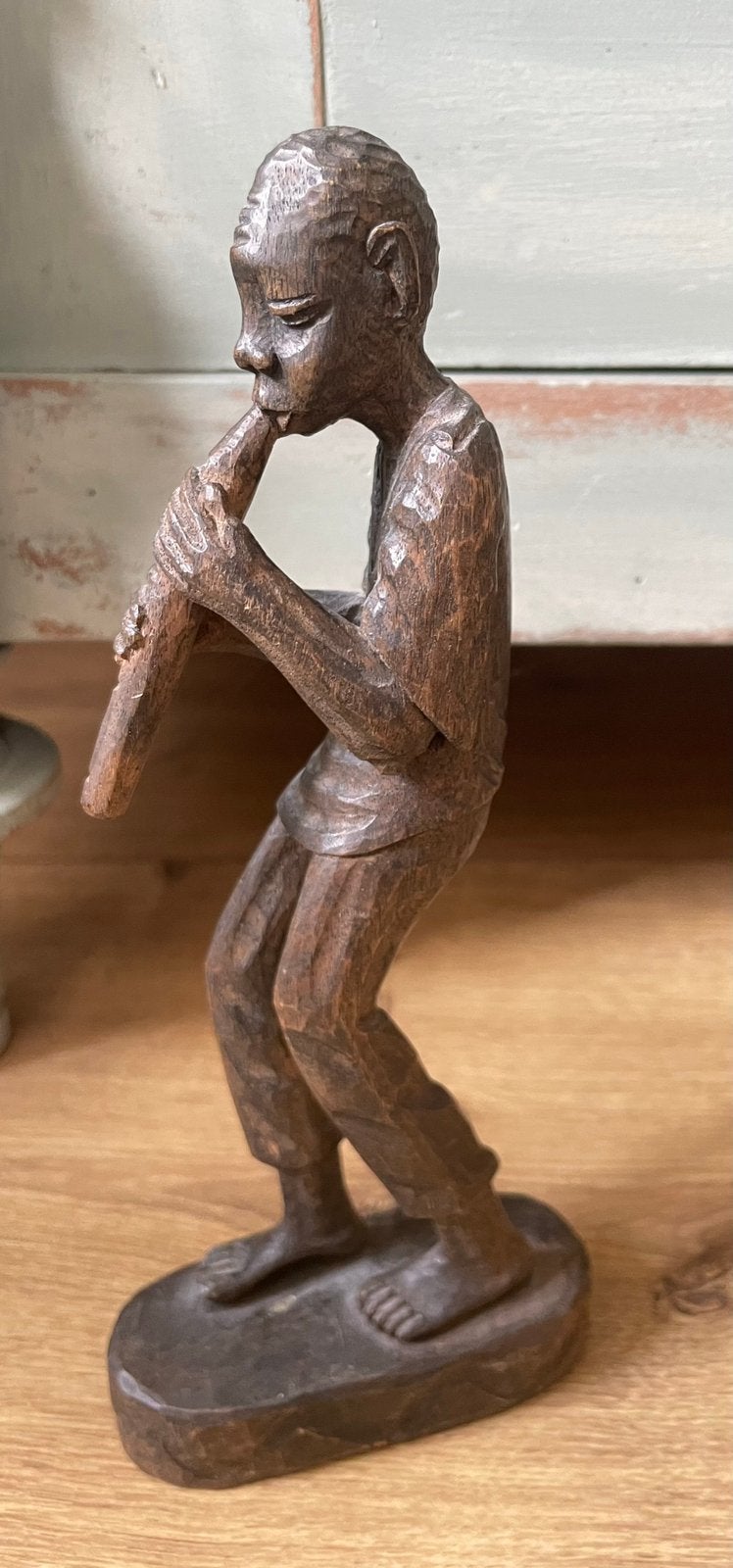 Houten beeld kunstenaar Georges Laratte Fils fluitspeler, Antiek en Kunst, Ophalen of Verzenden