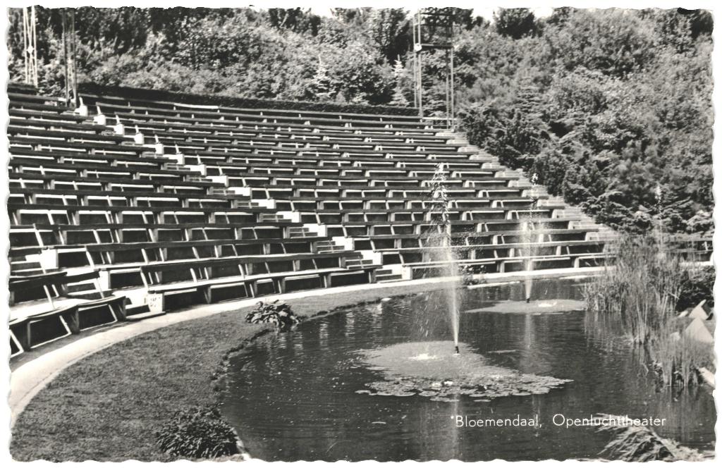 700104 Bloemendaal NH 1964 Openluchttheater Gelopen