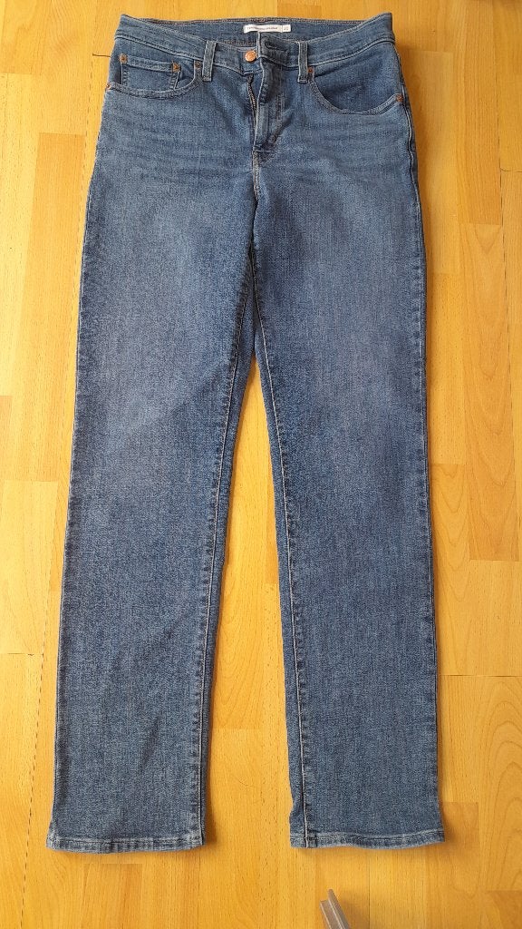 Levi's 724 High Rise-Straight 30-32 (te groot gekocht in VS), Blauw, Ophalen of Verzenden, Zo goed als nieuw, W30 - W32 (confectie 38/40)