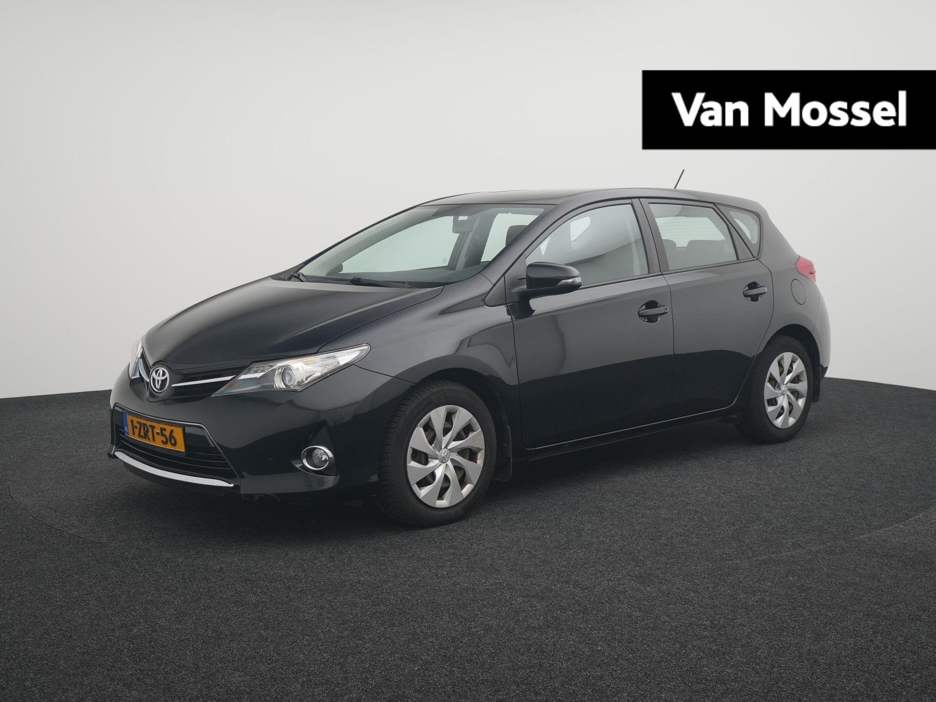 Toyota Auris 1.6 Aspiration, Postbus 212
4940 AE  Raamsdonksveer, NL, Zwart, Handgeschakeld, Toyota