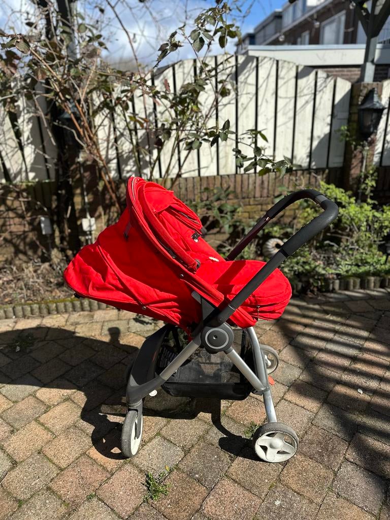 Rode kinderwagen - Gebruikt, Kinderen en Baby's, Kinderwagens en Combinaties, Ophalen of Verzenden, Gebruikt, Kinderwagen, Overige merken