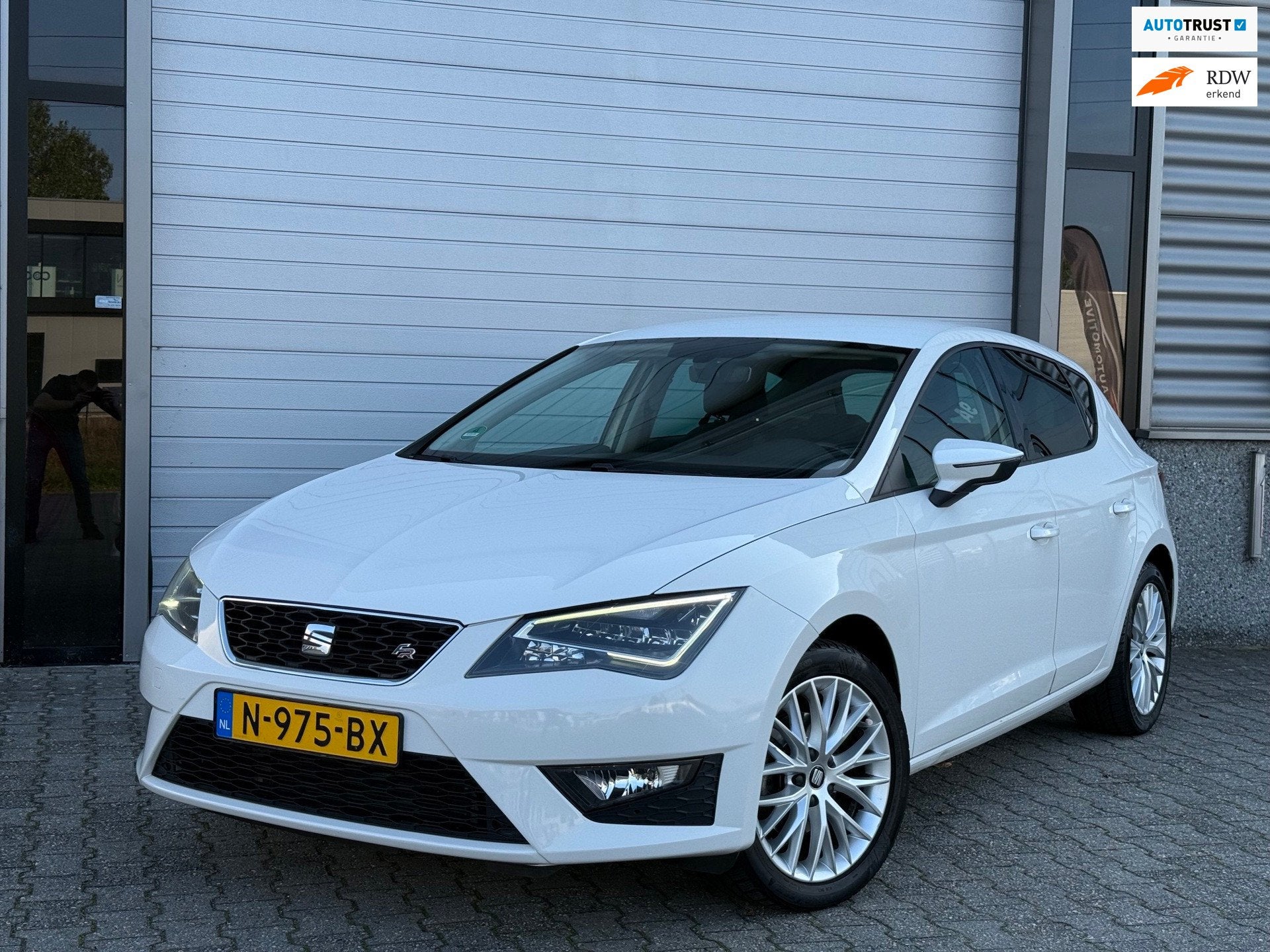 Seat Leon 1.4 EcoTSI FR LED Alcantara Camera AUT, Auto's, Gebruikt, 4 cilinders, 150 pk, Leon