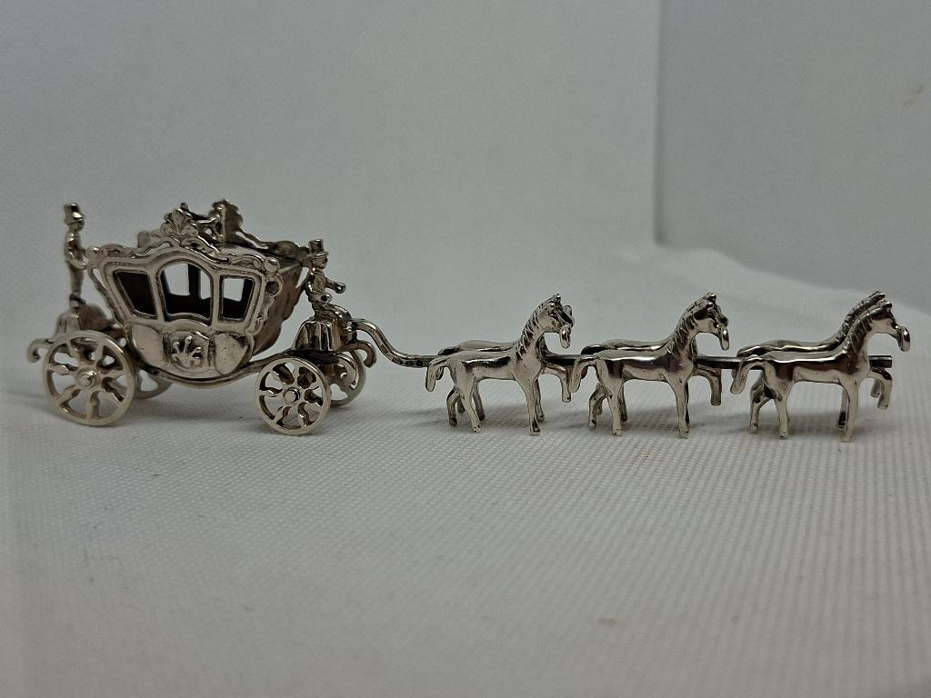 Zilveren miniatuur koets, Ophalen of Verzenden, Zilver