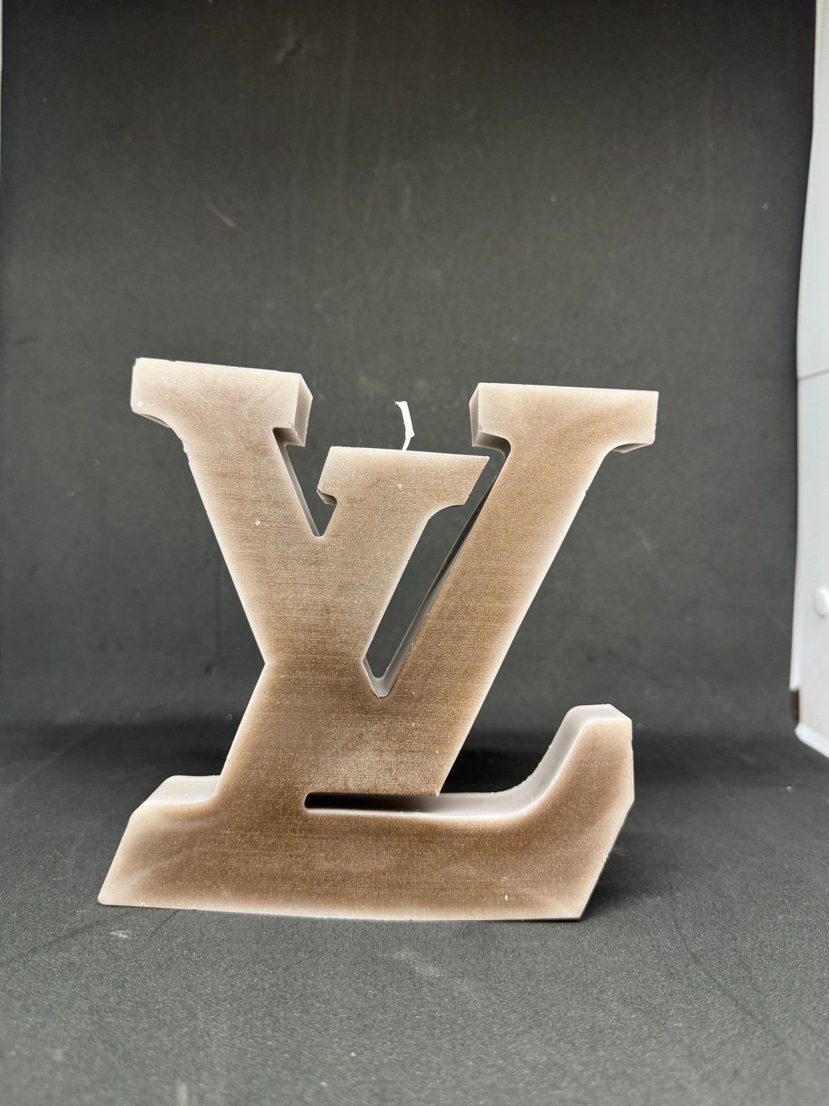 Zelfgemaakte kaars in de vorm van een logo, Overige materialen, Bruin, Verzenden, Overige merken