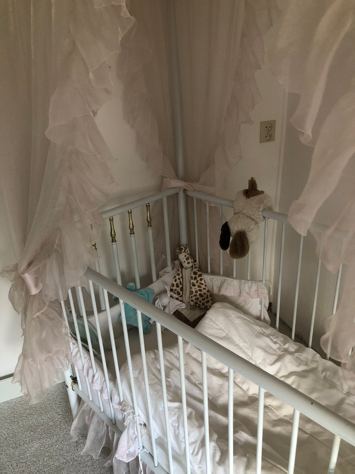 Baby wiegje en ledikant hemelbed, Ophalen, Gebruikt, Ledikant