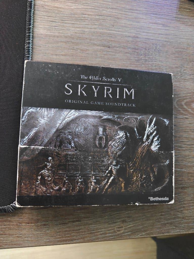 Skyrim Game Soundtrack 4 CD – Gesigneerd door Jeremy Soule, Gebruikt, Boxset, Game soundtrack, Ophalen of Verzenden