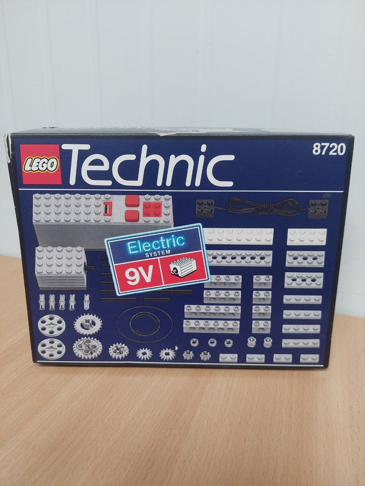 LEGO 8720 Technic 9V Motor Set 1993 NISB, Nieuw, Ophalen of Verzenden, Technic, Nb