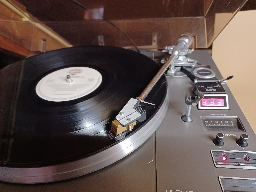 platenspeler Philips 977 met een 412 gold element, Audio, Tv en Foto, Platenspelers, Ophalen, Philips, Gebruikt, Automatisch