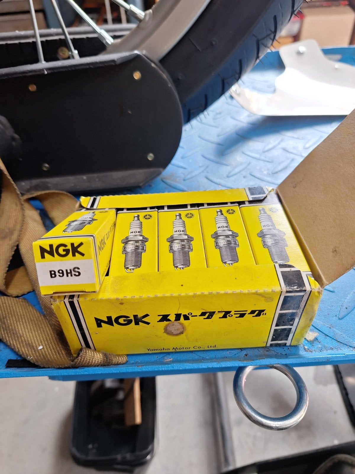 NGK Bougies B7HS & B9HS voor Yamaha YDS7/YR5, Ophalen of Verzenden, Nieuw
