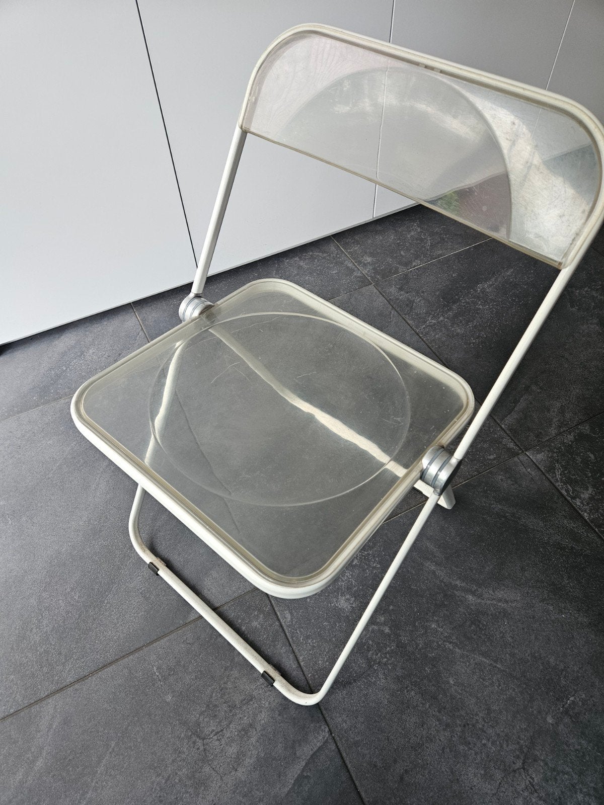 2 plia klapstoelen van Castelli, witte frame, Ophalen