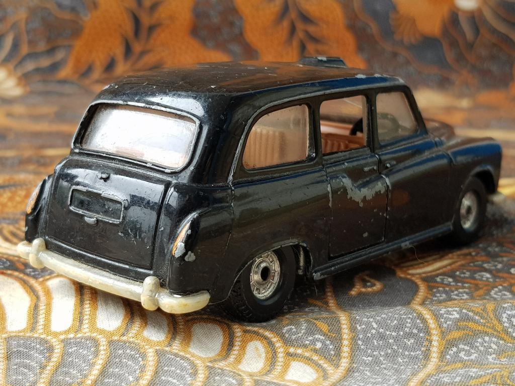 Austin London taxi vintage Engelse modelauto van Corgi 12 cm, Ophalen of Verzenden