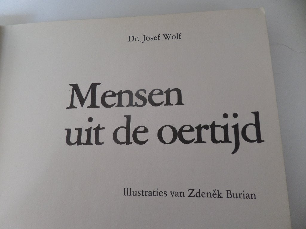 Te Koop een boek Mensen uit de oertijd., Boeken, Overige Boeken, Ophalen of Verzenden, Gelezen, Josef Wolf