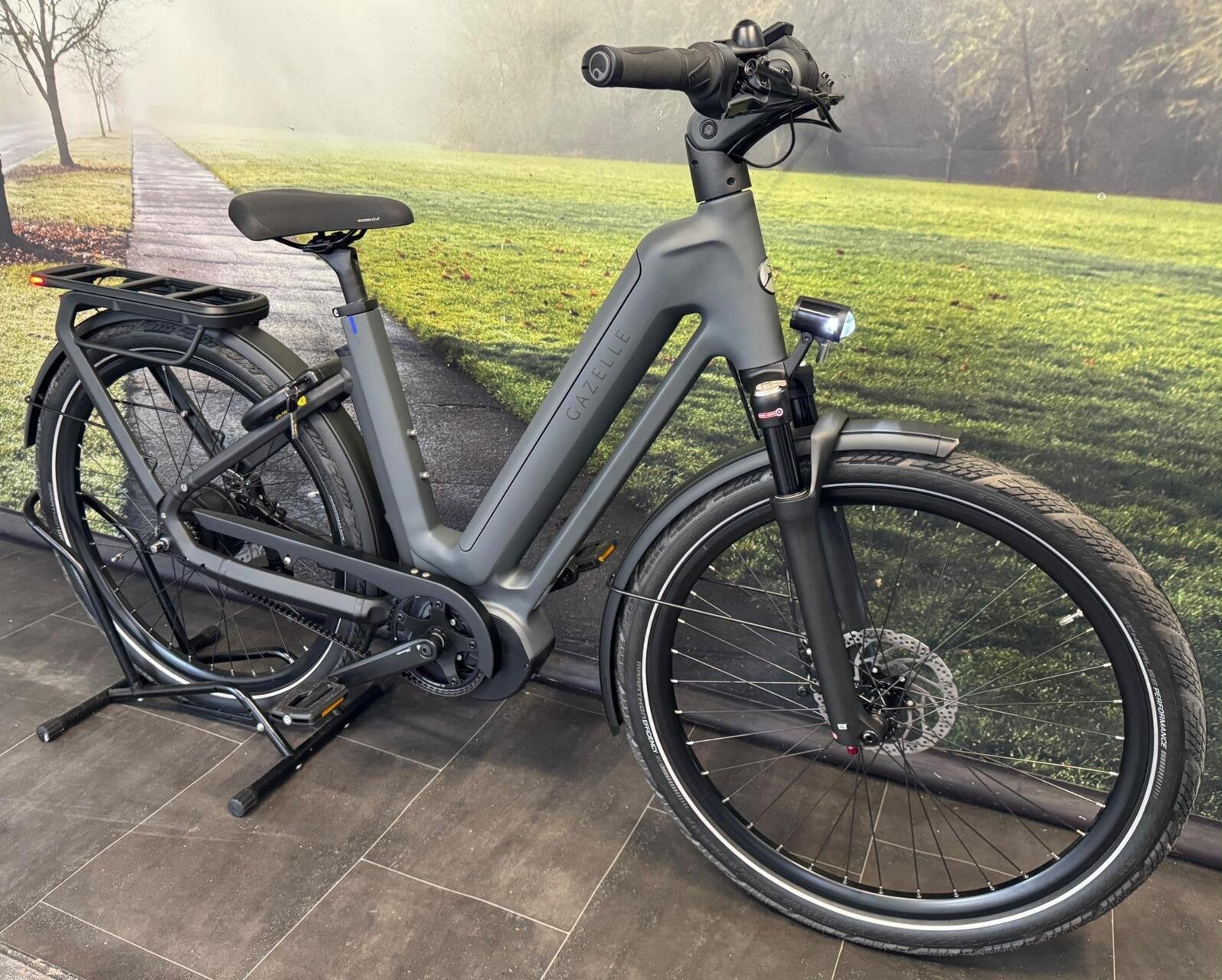 Foto 2 van NIEUWE Gazelle Eclipse C380 Elektrische fiets - AANBIEDING