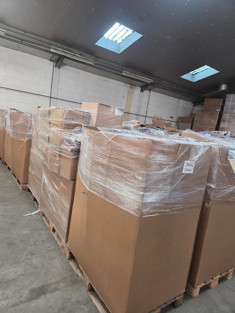 Pallet met diverse nieuwe goederen, Diversen, Rommelmarktspullen, Nieuw, Ophalen of Verzenden