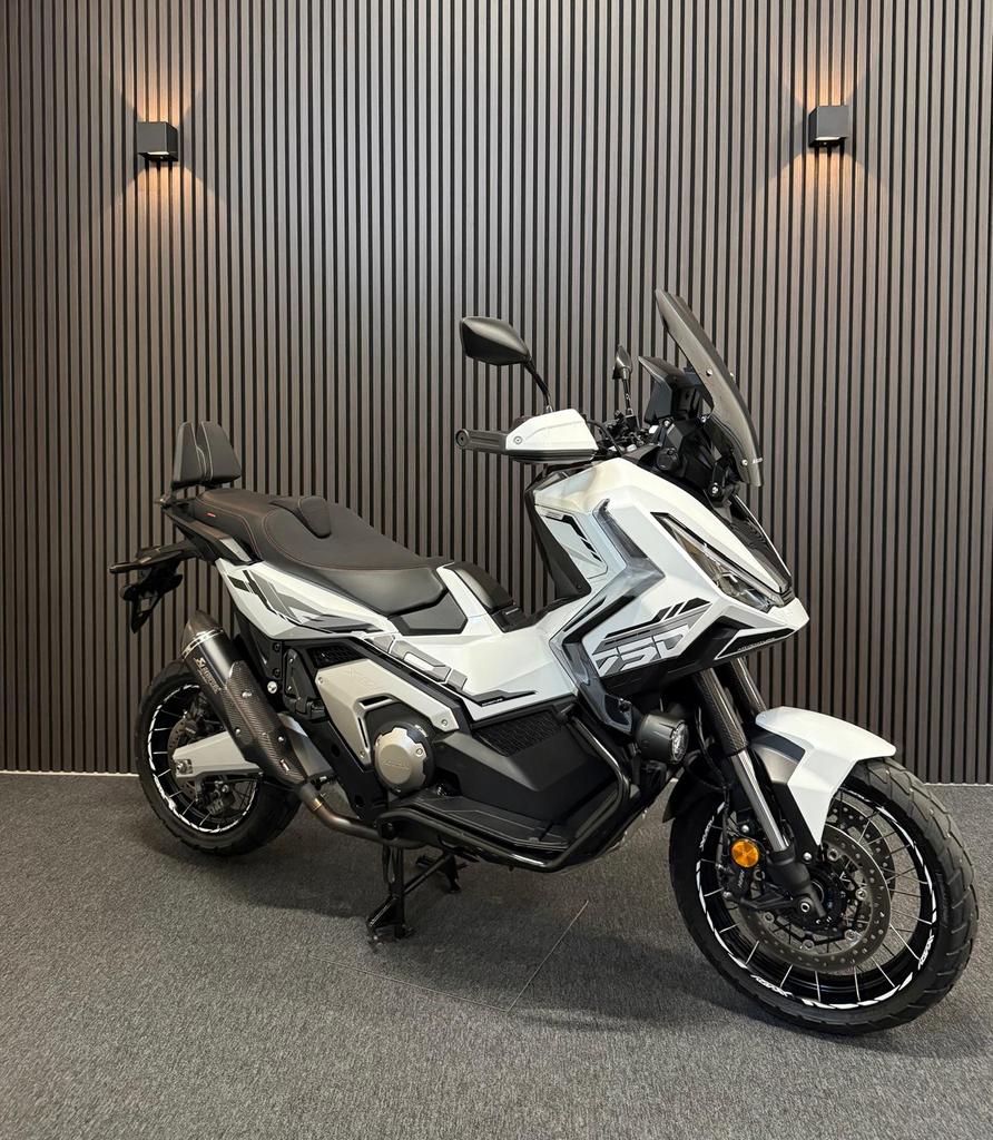 HONDA X-ADV - AKRAPOVIC - CARBON - CARPLAY - NIEUWSTAAT, 750 cc, Honda, Traction Control, Nieuw