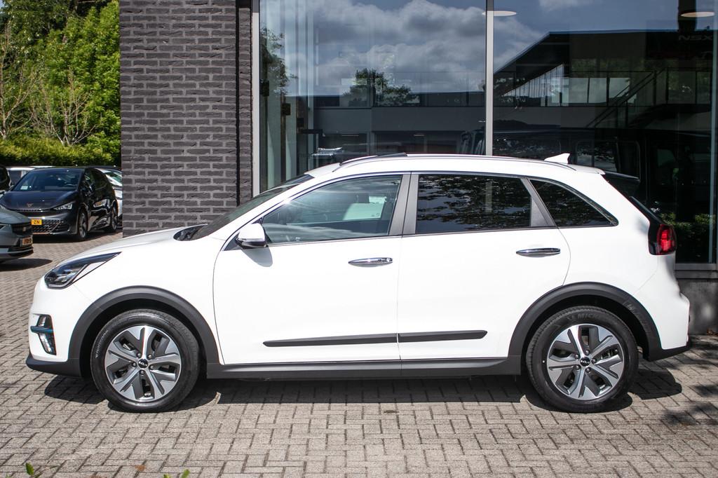 Kia e-Niro DynamicPlusLine 64 kWh | Adapt Cruise | Apple/and, 12 maanden, Gebruikt, Zwart, 1712 kg