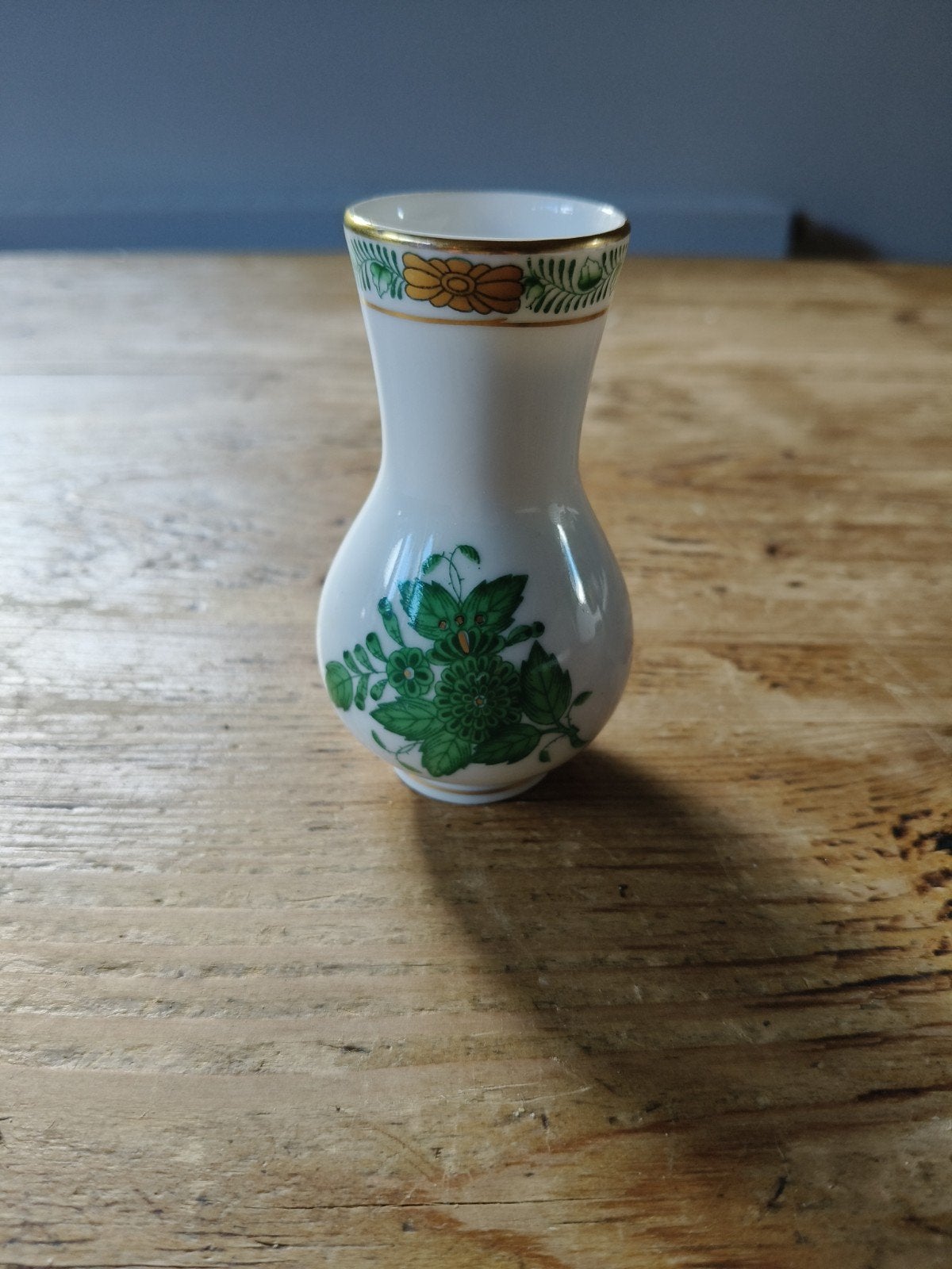 Herend miniatuur vaasje, Ophalen
