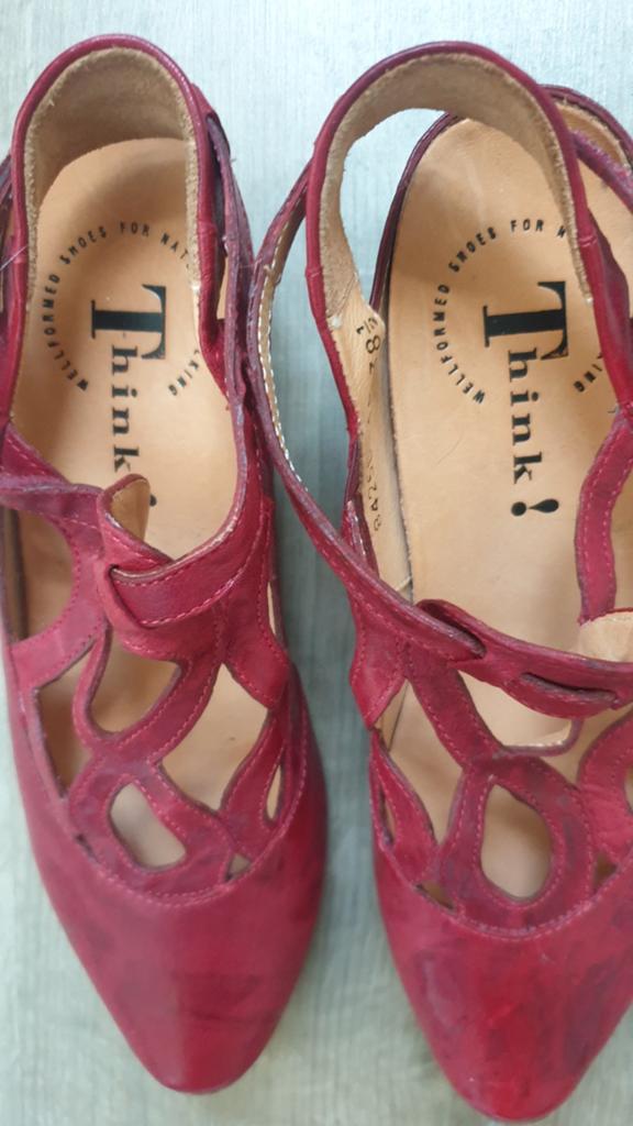 Think schoenen, Kleding | Dames, Schoenen, Ophalen of Verzenden, Zo goed als nieuw, Rood, Sneakers of Gympen